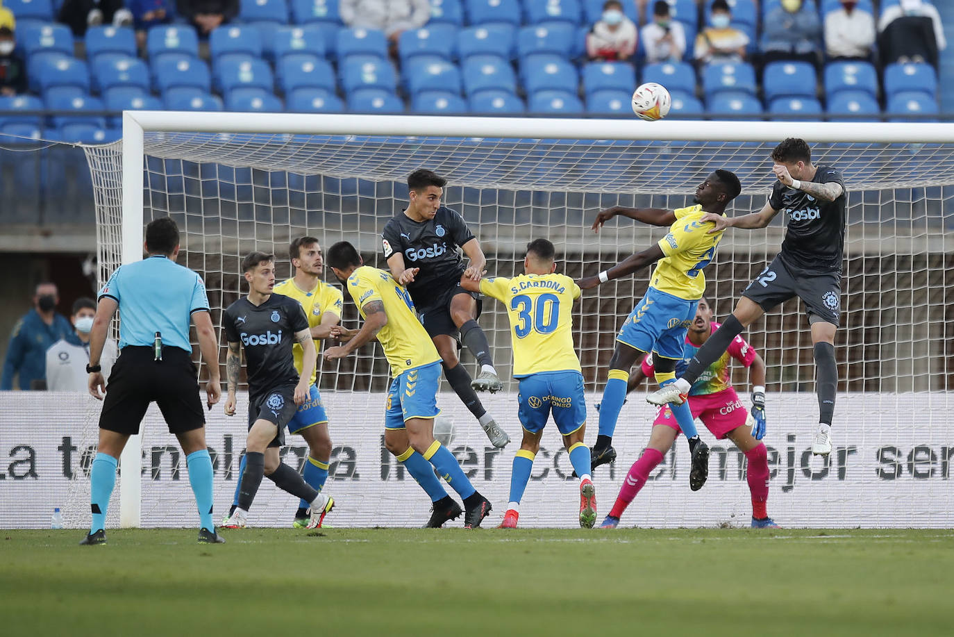 Imagen secundaria 1 - El retroceso de futbolistas que debían dar un paso al frente en la UD Las Palmas