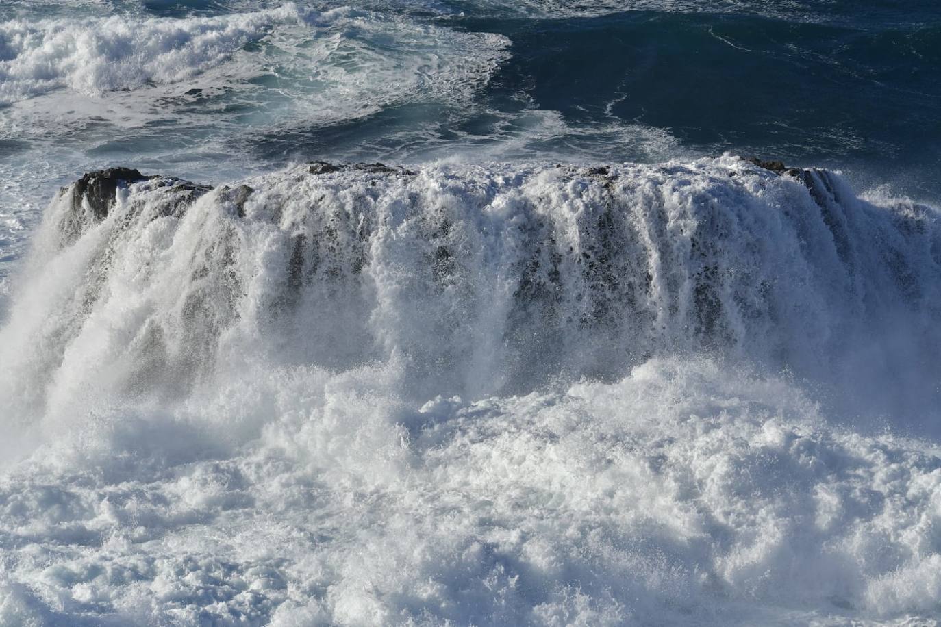 Fotos: Fuerte oleaje en Canarias por la borrasca Celia