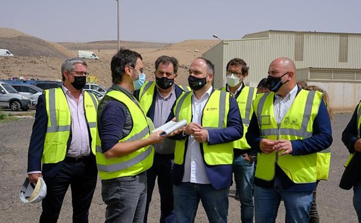 José Antonio Valbuena, ayer en el complejo medio ambiental de Zurita, en Puerto del Rosario. 