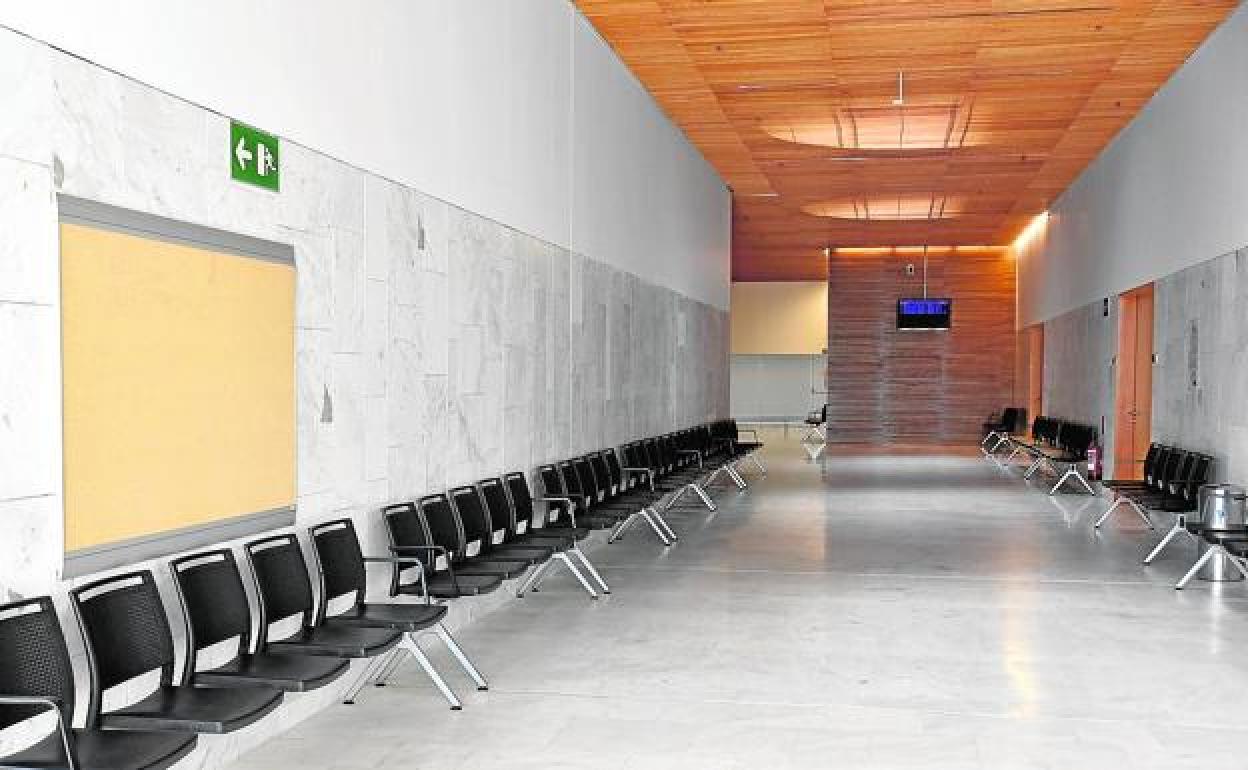 Imagen de los pasillos de la Ciudad de la Justicia de Las Palmas de Gran Canaria. 