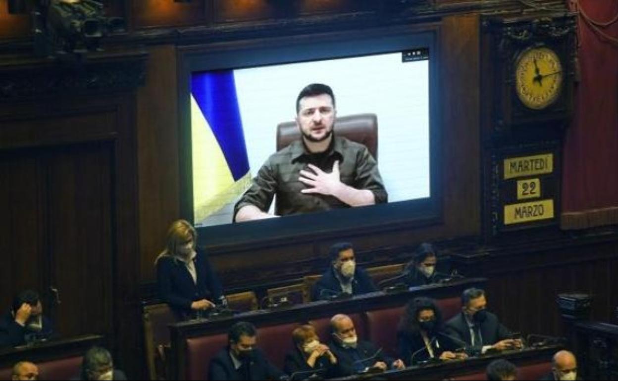 El presidente de Ucrania en un momento de su intervención. 