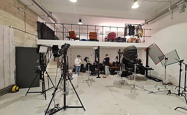 Imagen principal - Thela Rose: «Nací para esto, siempre he estado muy vinculado a la música»