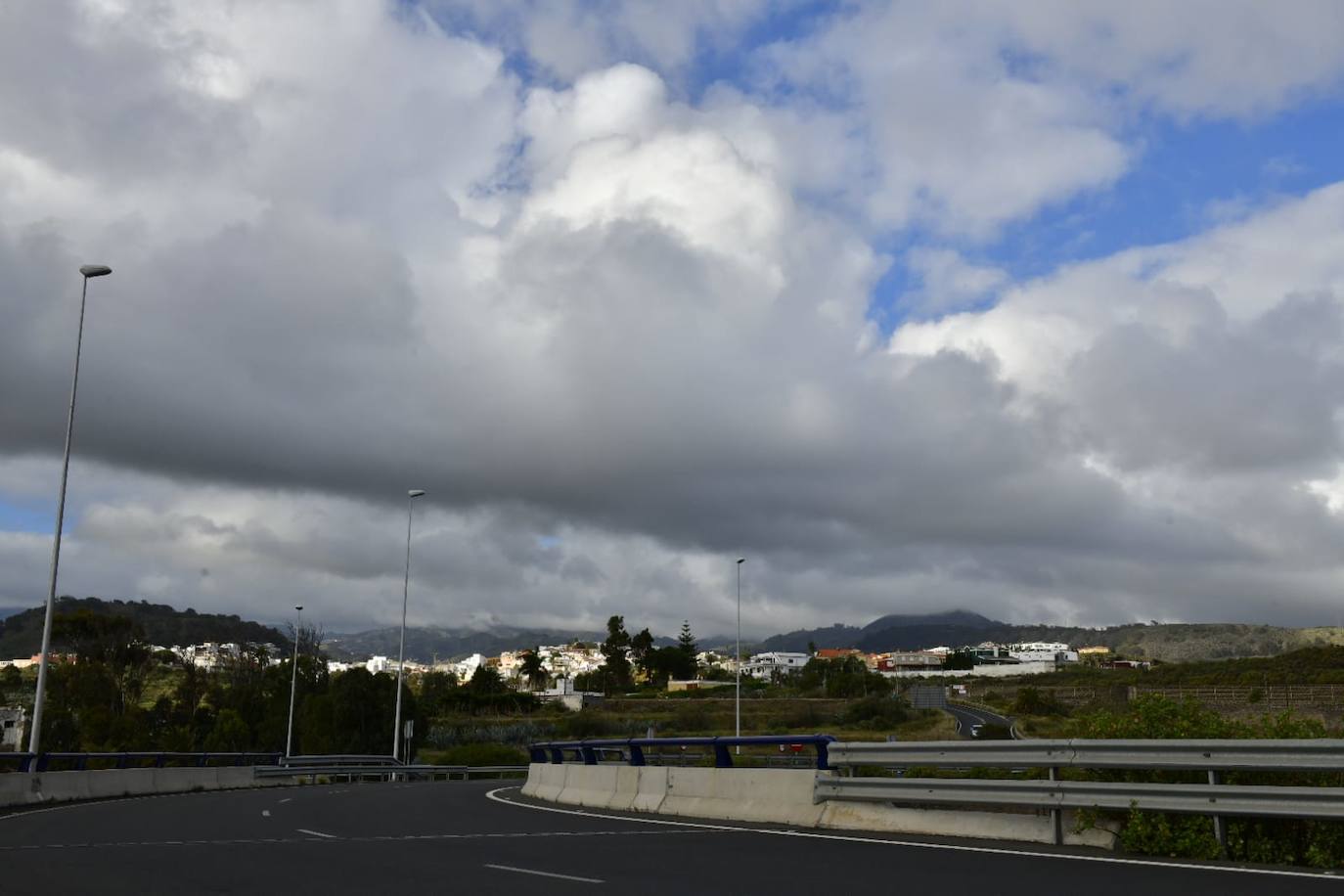 Fotos: Fin de semana de viento y lluvia en Canarias