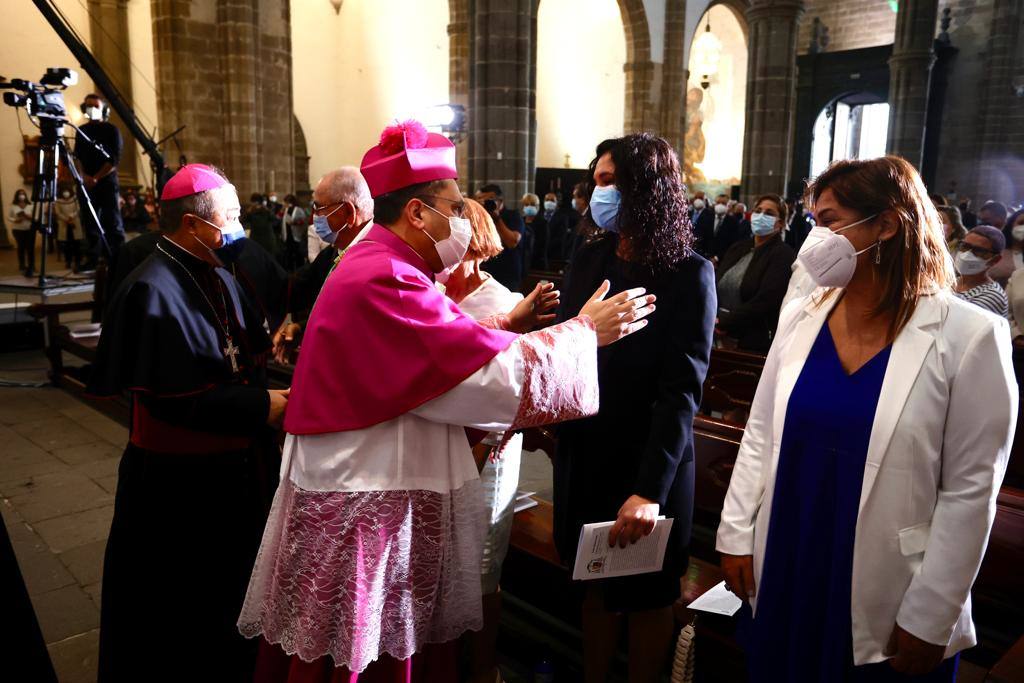 Fotos: Así fue la ordenación episcopal del nuevo obispo auxiliar de Canarias