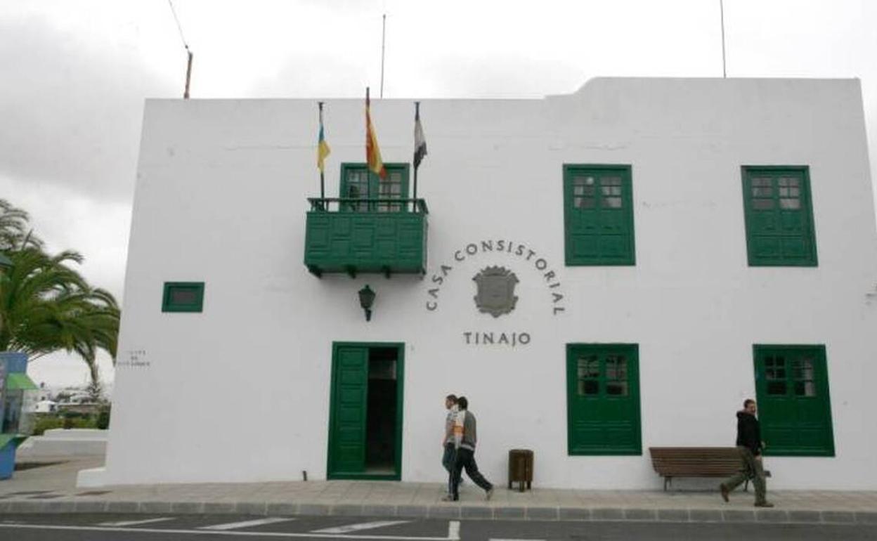 Ayuntamiento de Tinajo. 