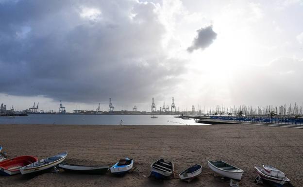 Nubes en el cielo de Las Palmas de Gran Canaria este miércoles. 