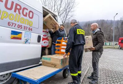 Imagen secundaria 1 - La expedición Canaria que viajó a la frontera de Ucrania llegó con la ayuda humanitaria