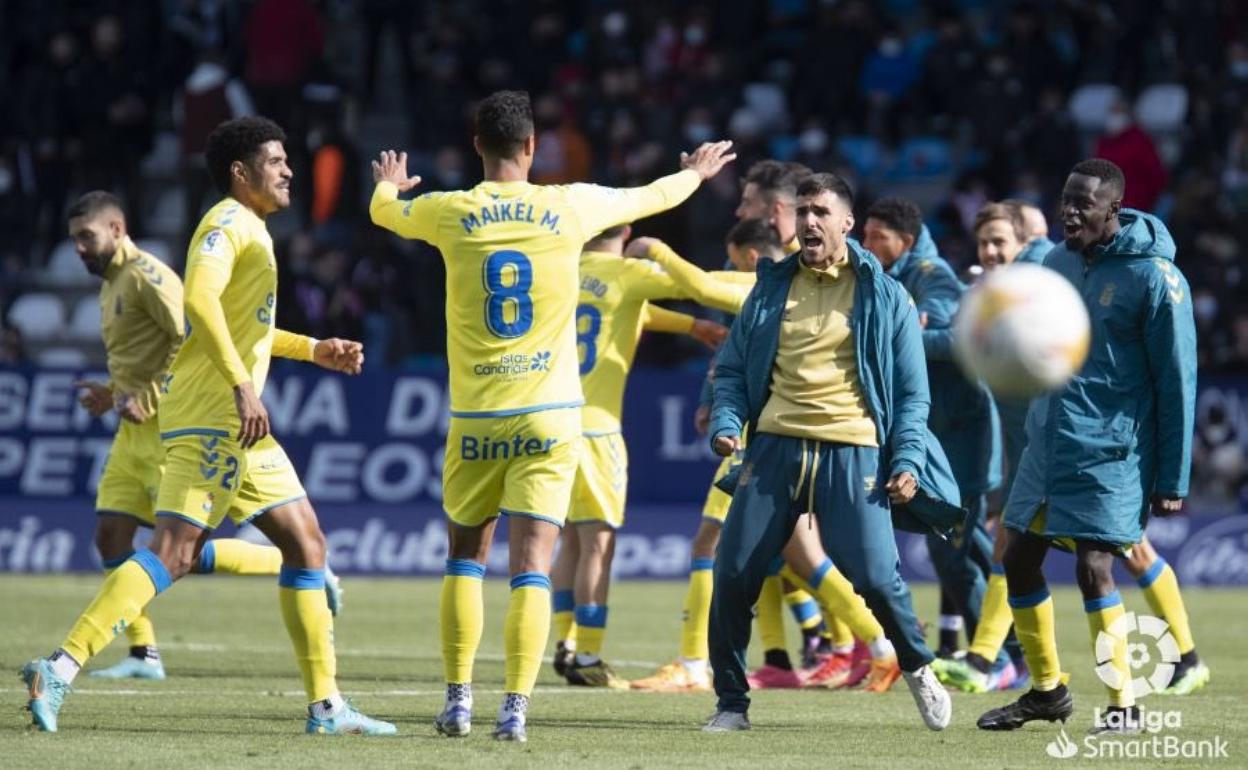 Así celebró la UD el gol y triunfo sobre la bocina en El Toralín el pasado domingo contra la Ponferradina. 