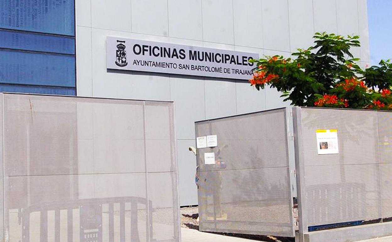 Fachada de las Oficinas Municipales de San Bartolomé de Tirajana en San Fernando. 