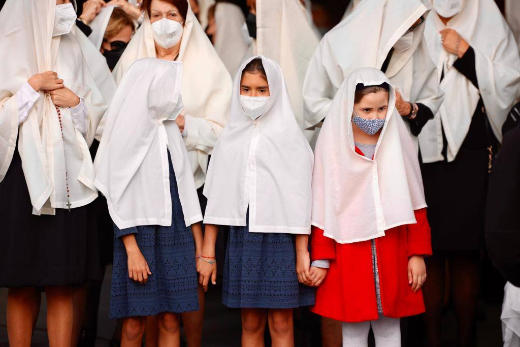 Fotos: La procesión de Las Mantillas vuelve a Vegueta