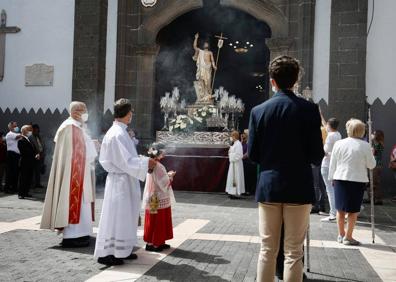 Imagen secundaria 1 - La Semana Santa capitalina estrena procesión en su despedida