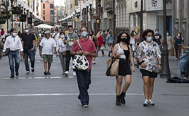 Canarias suma 12 muertes y 1.682 casos nuevos de covid en siete días