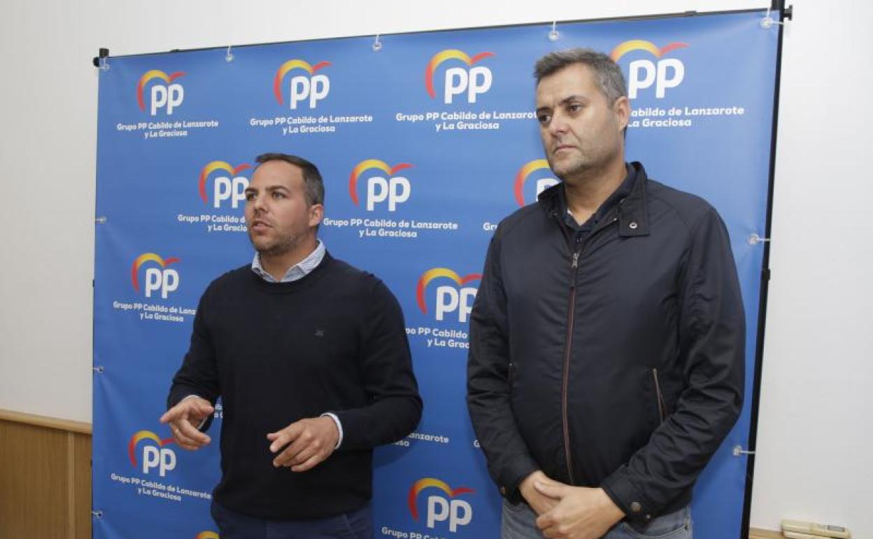 Consejeros del PP, en la rueda de prensa de este martes. 