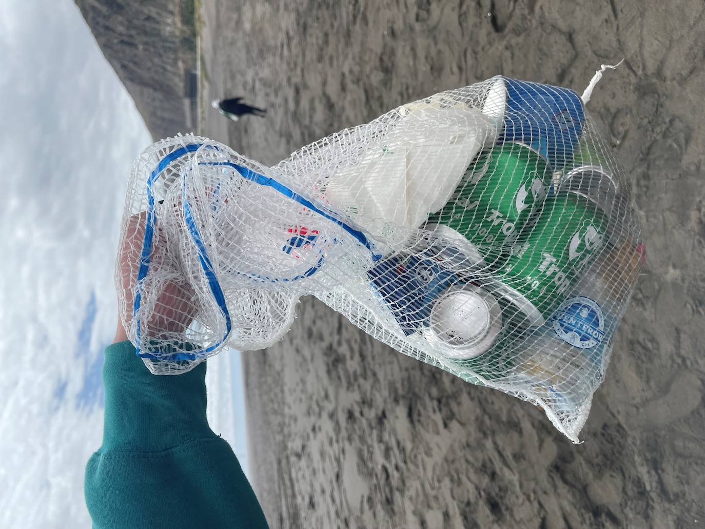 Fotos: Lidl y Bandera Azul conciencian a los escolares canarios sobre el problema de los microplásticos