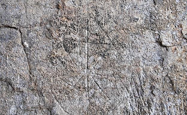 Estos son los trazos que podrían corresponderse a un barco. 
