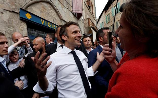 Macron vence a Le Pen con el 58,2% de los votos, según los sondeos
