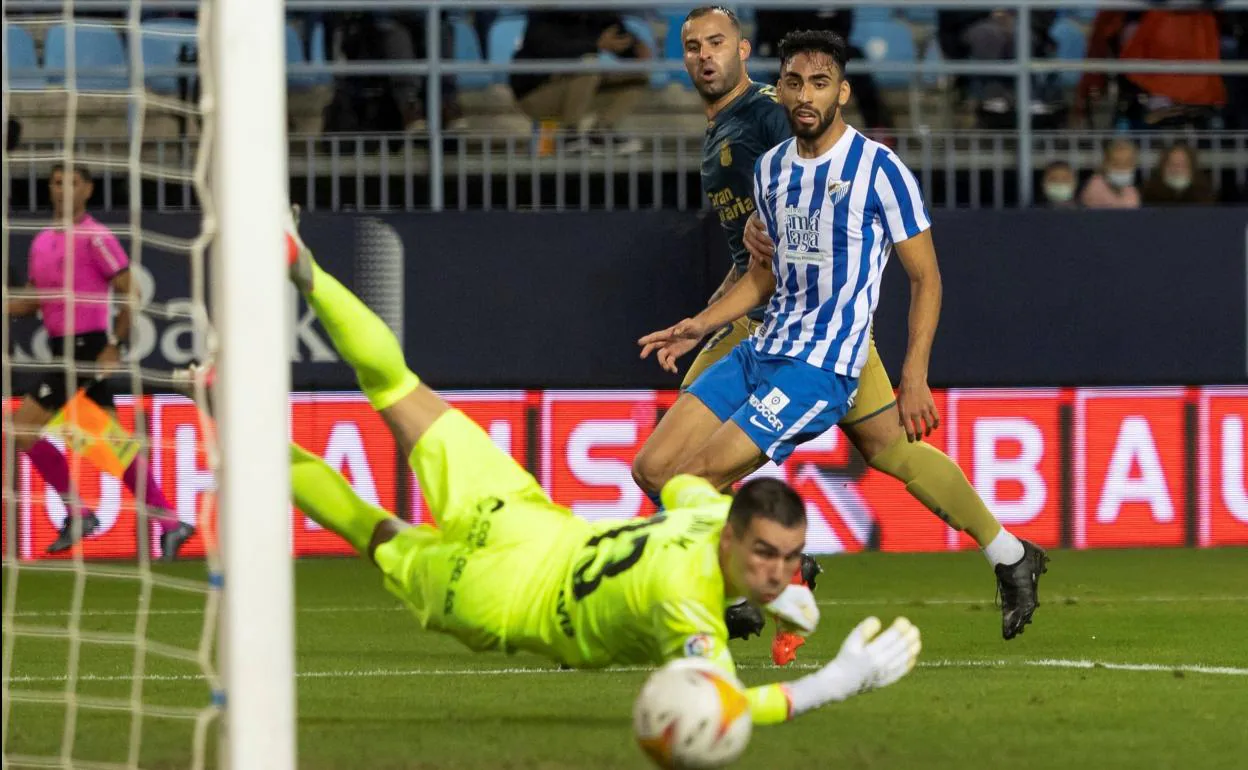 Jesé acaricia el gol en La Rosaleda en la visita de la UD a Málaga. 