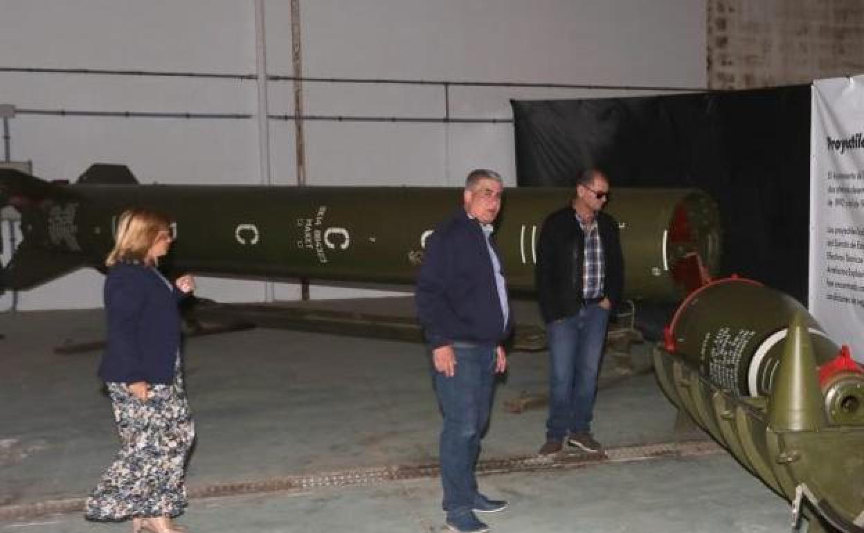 Misiles para el Monumento a la Paz que se exponen en la feria agrotecnológica y ganadera. 