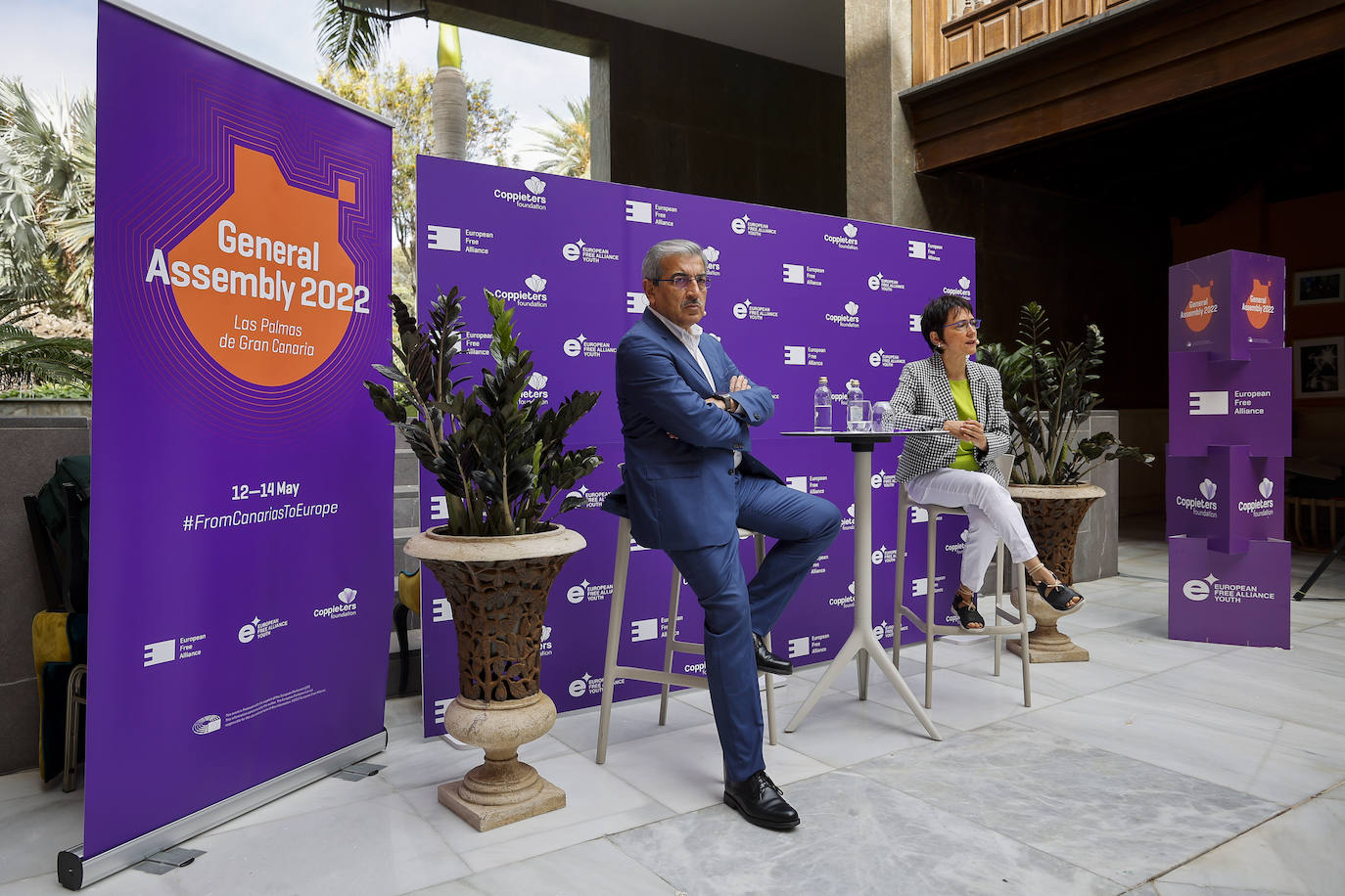 El presidente de NCs, Román Rodríguez, y la titular de ALE, Lorena López de Lacalle. 