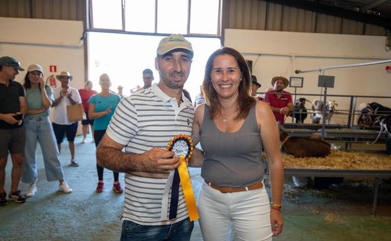 Juan Pedro Hernández, con la vicepresidenta Lola García. 