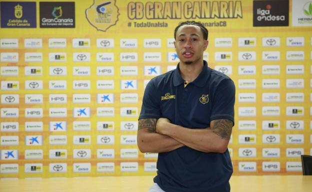 Slaughter: «Sabemos el reto que es jugar ante el Barcelona»