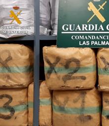 Imagen secundaria 2 - Interceptan una zodiac con dos toneladas de hachís en Gran Canaria