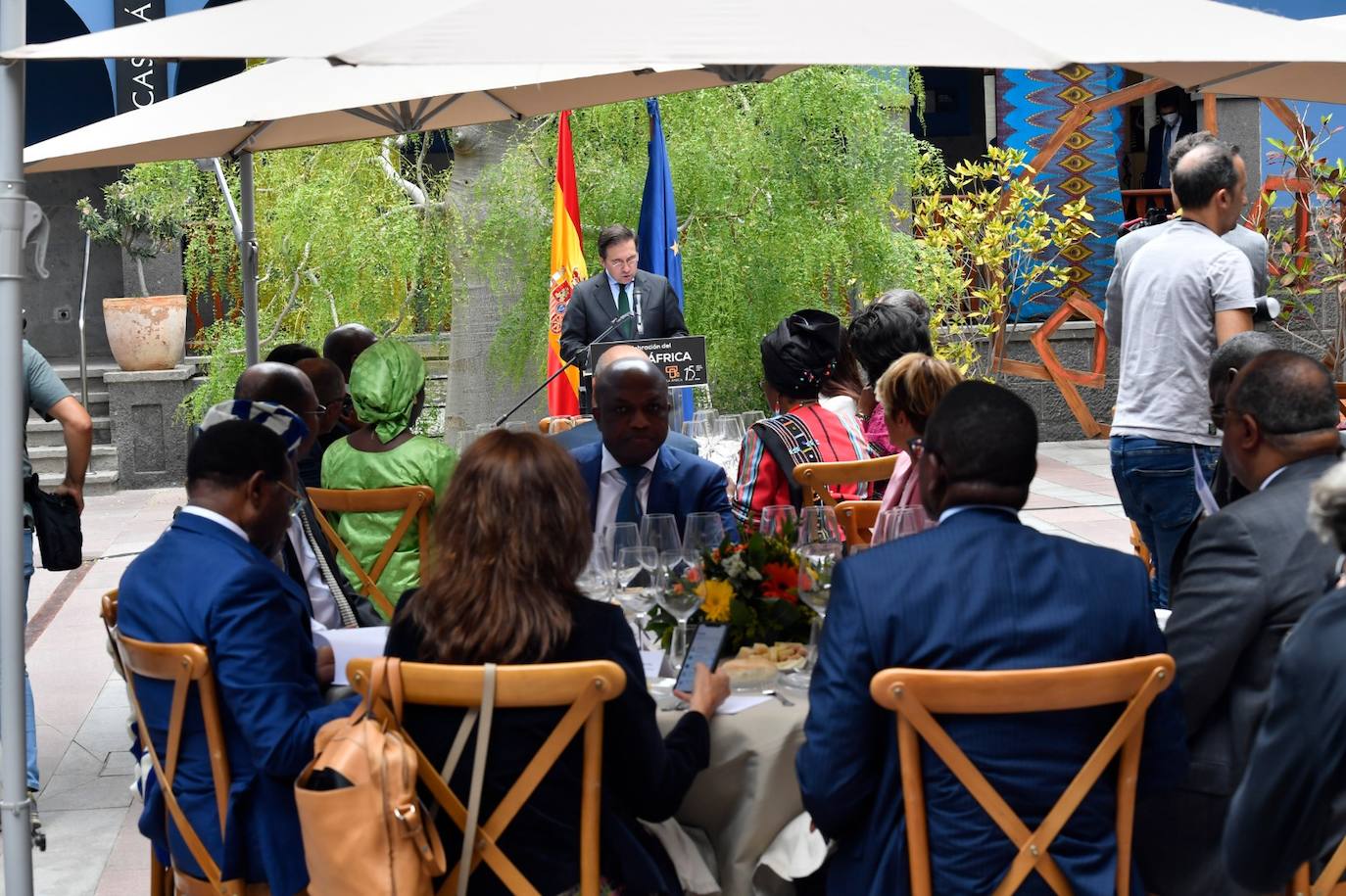 Fotos: Visita ministro Albares Casa África por motivo Día de Canarias