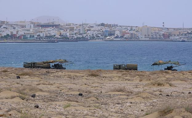 El Ejército despliega cañones fuera del suelo militar «por primera vez en décadas»