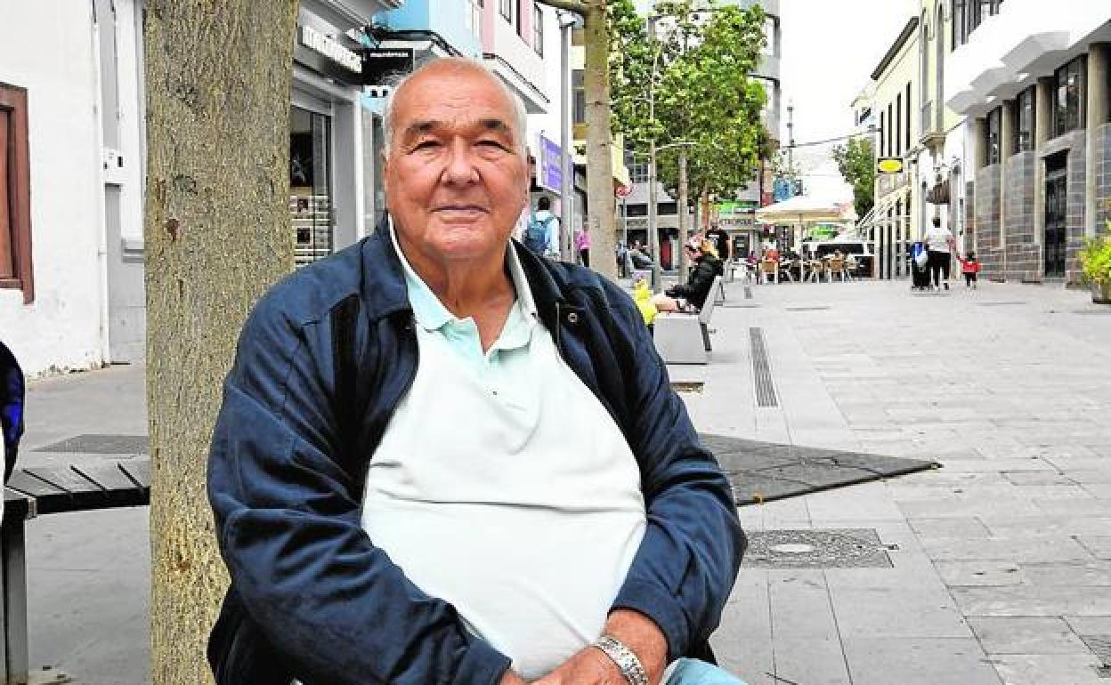 «Con una buena comida ya lo pasamos bien»