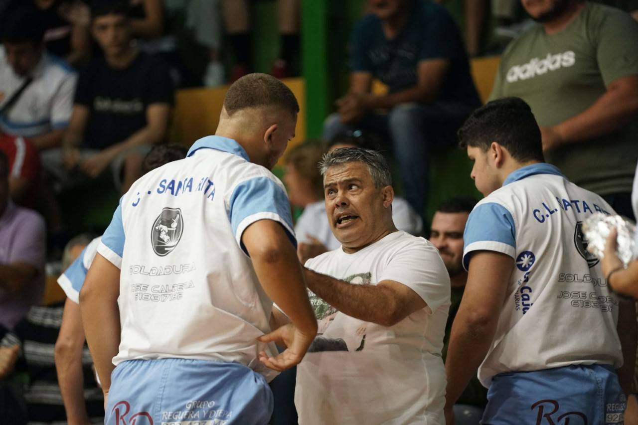 Imagen secundaria 2 - El Almogarén se proclama campeón de Tercera Categoría