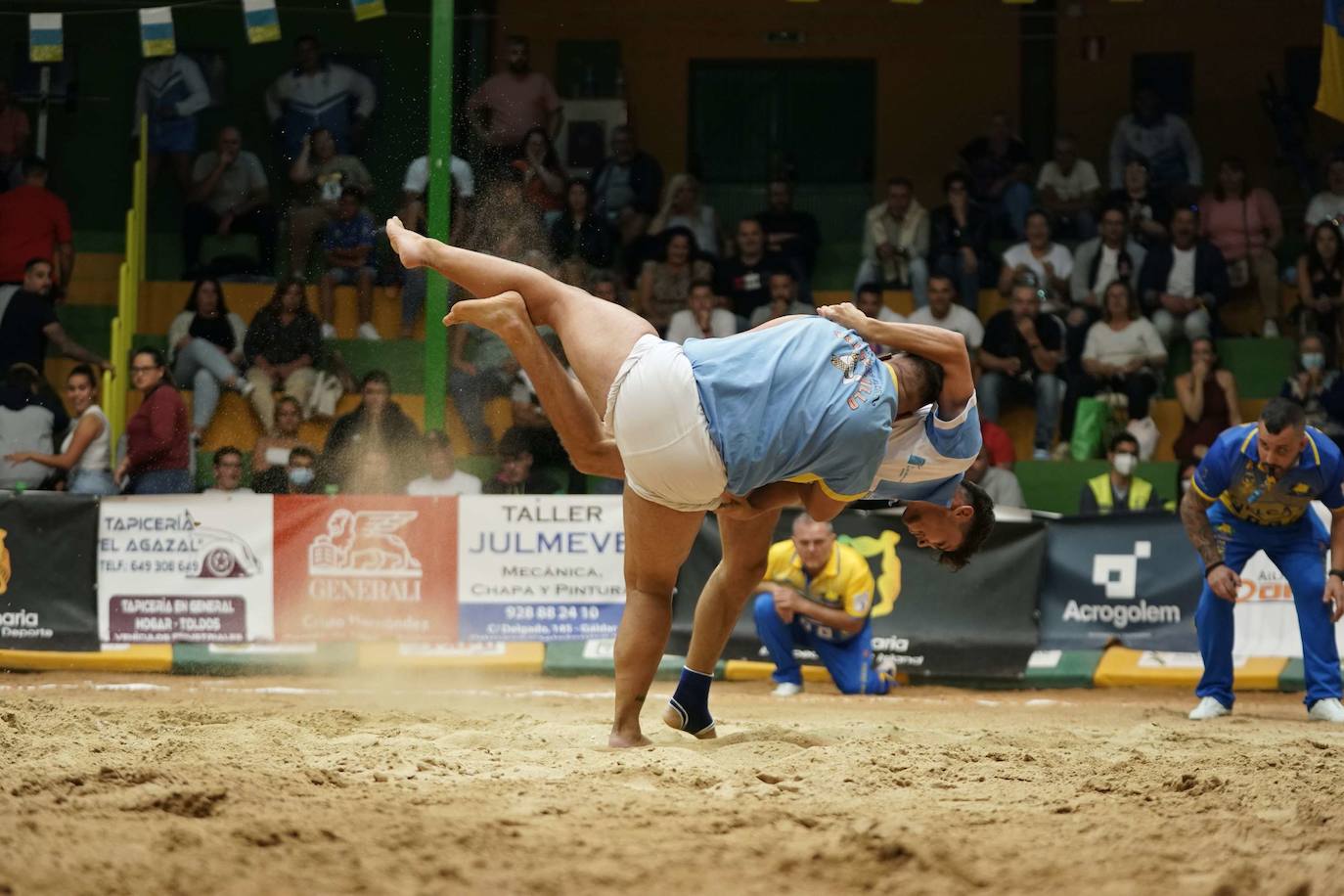 Imagen principal - El Almogarén se proclama campeón de Tercera Categoría