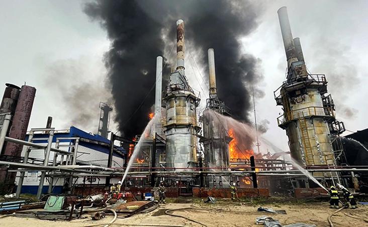 Depósito de gas en Urengoy (Siberia), incendiado en 2021.