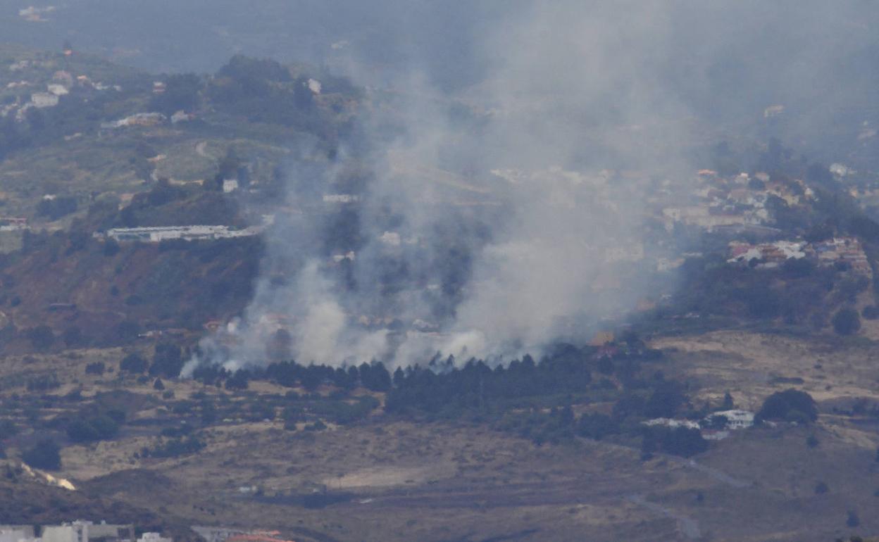 El humo era visible desde diferentes puntos de la capital grancanaria. 