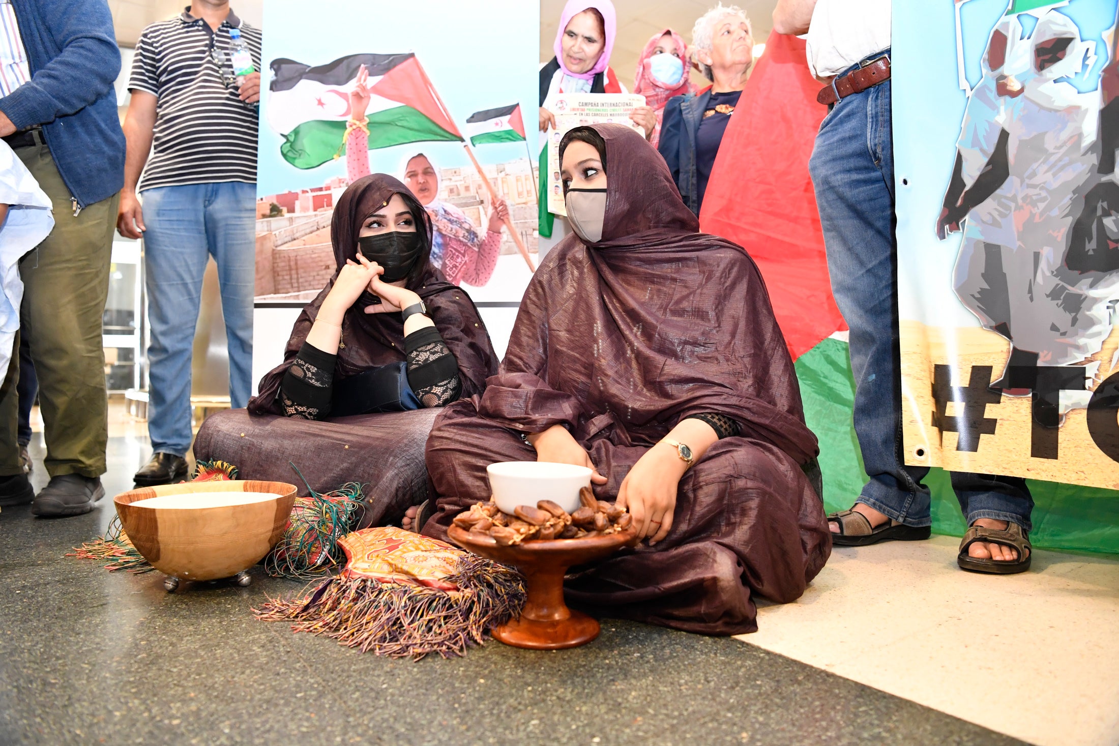 Fotos: La activista Soultana Khaya aterriza en el archipiélago