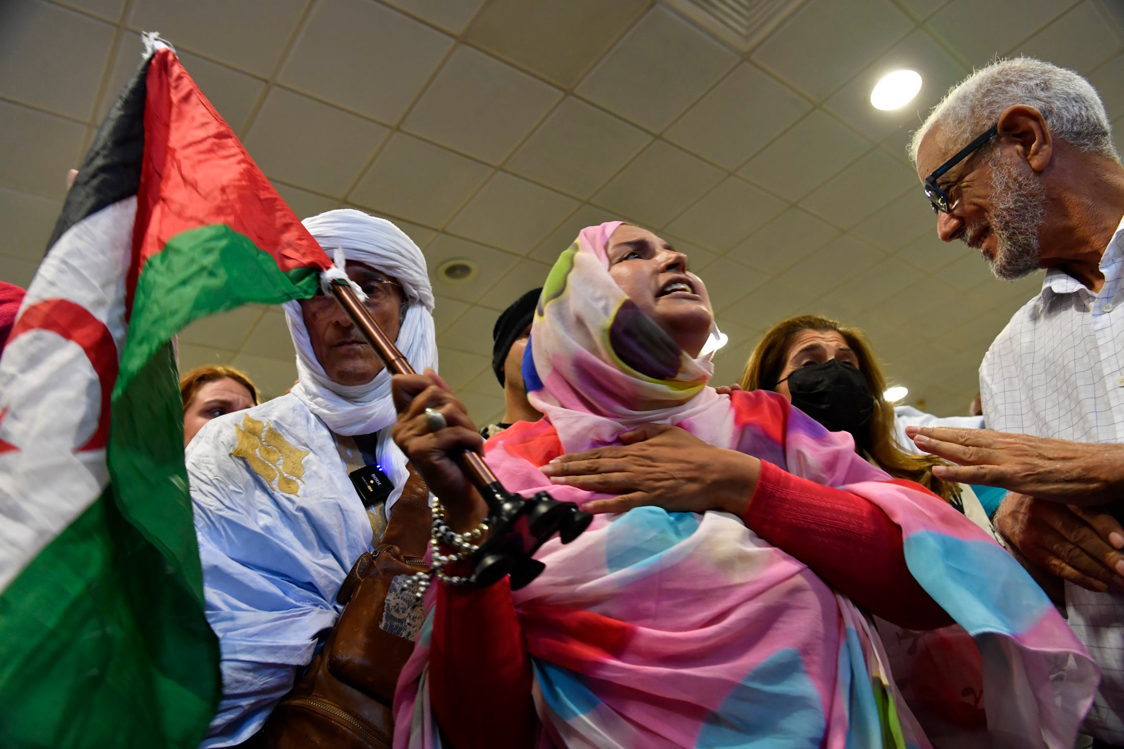 Fotos: La activista Soultana Khaya aterriza en el archipiélago