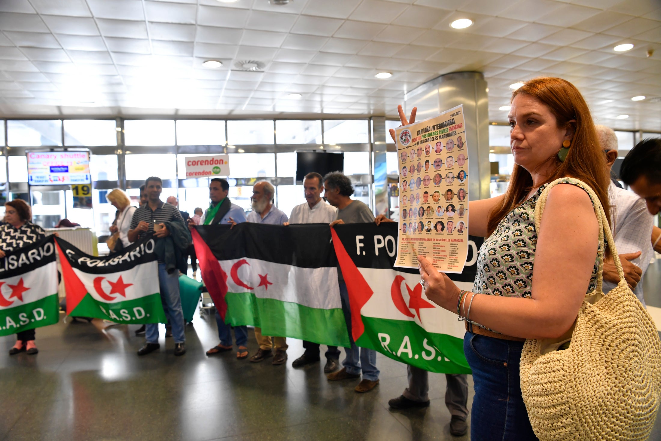 Fotos: La activista Soultana Khaya aterriza en el archipiélago