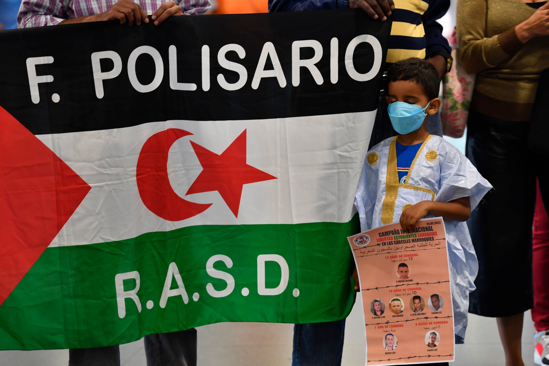 Fotos: La activista Soultana Khaya aterriza en el archipiélago