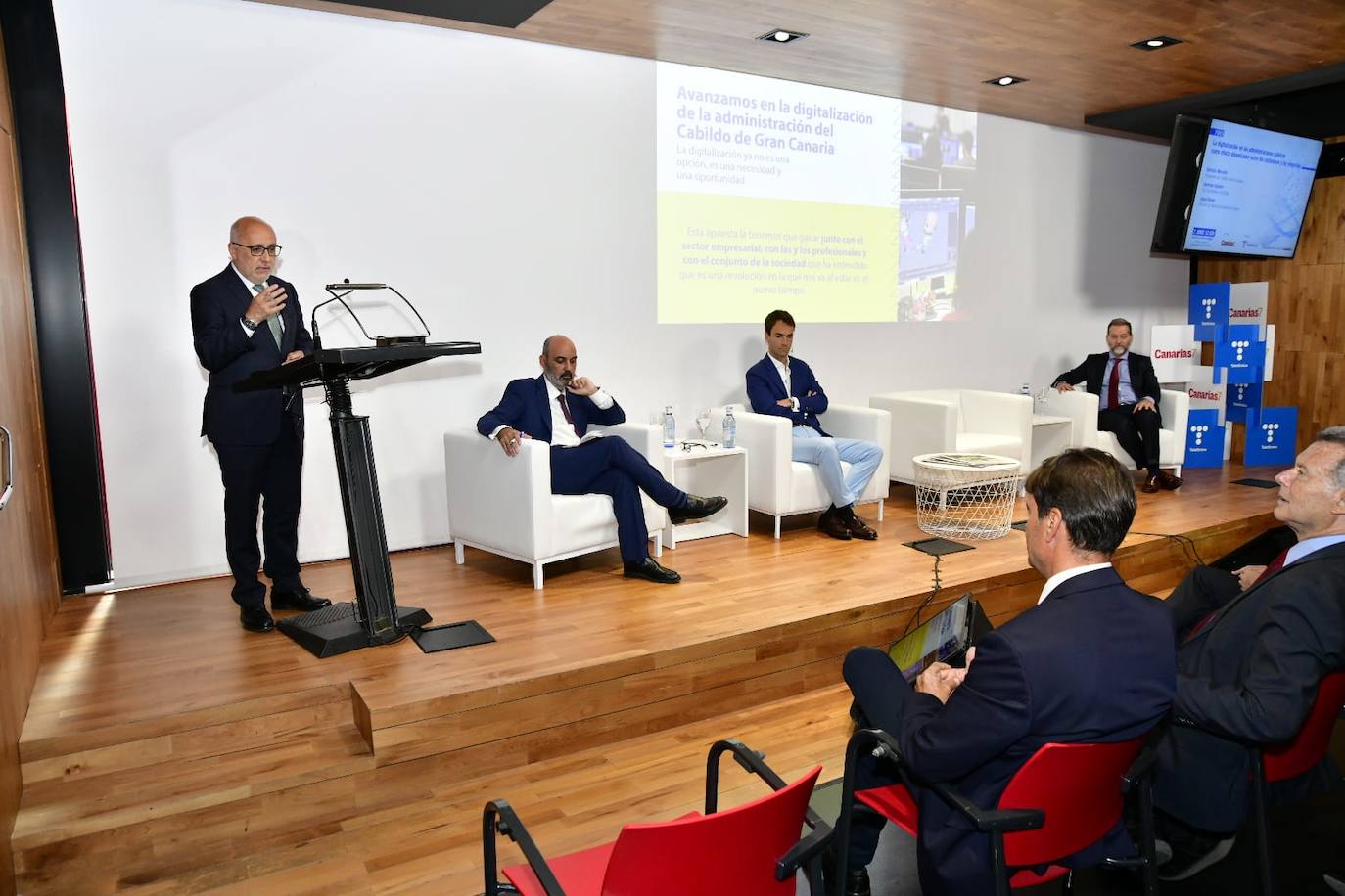 Fotos: La digitalización en las administraciones, a debate en CANARIAS7