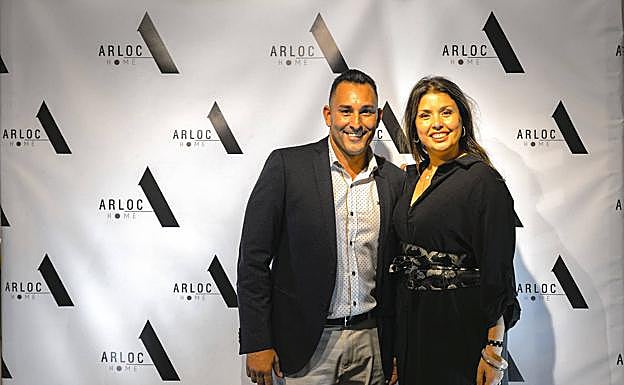 Armiche con la cantante Cristina Ramos