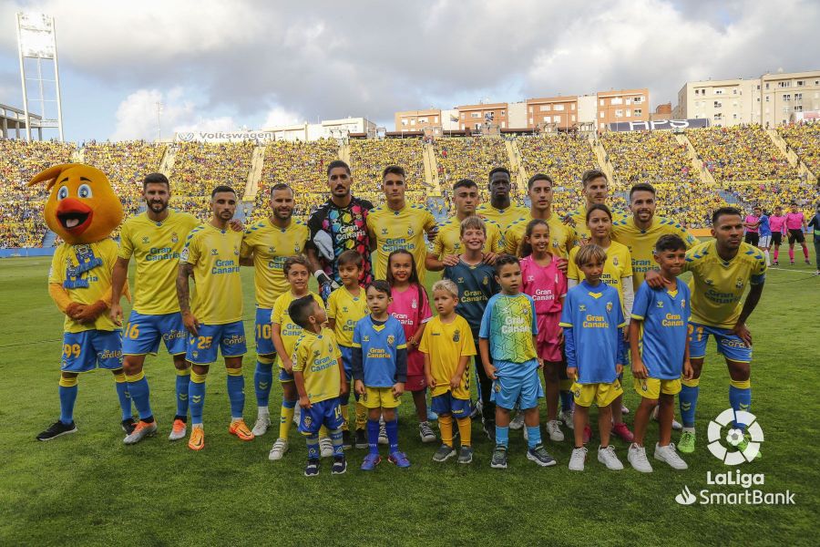 Fotos: Máxima tensión en el partido entre la UD y Tenerife