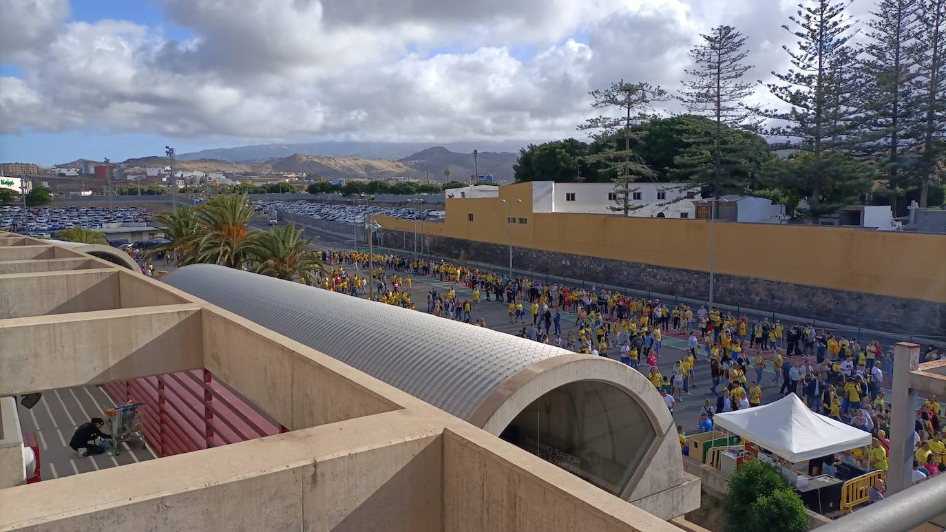 Vídeo | Colas para entrar al Estadio de Gran Canaria