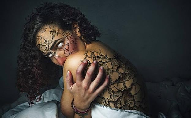 Imagen principal - Estados Unidos reconoce el arte fotográfico de Lara Collado