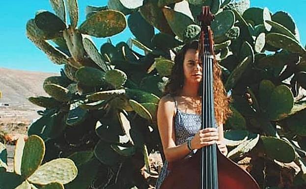 Aceysele presenta su disco en la arena de la Concha. 