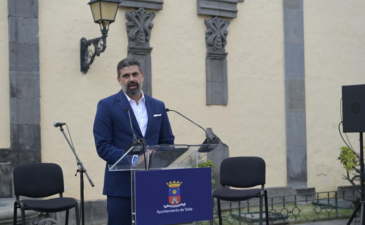 Nico Castellano sacó sonrisas y aplausos en el pregón de la fiesta de San Juan. 