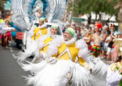Imagen secundaria 1 - San Bartolomé da casi como seguro que el carnaval volverá a febrero o marzo