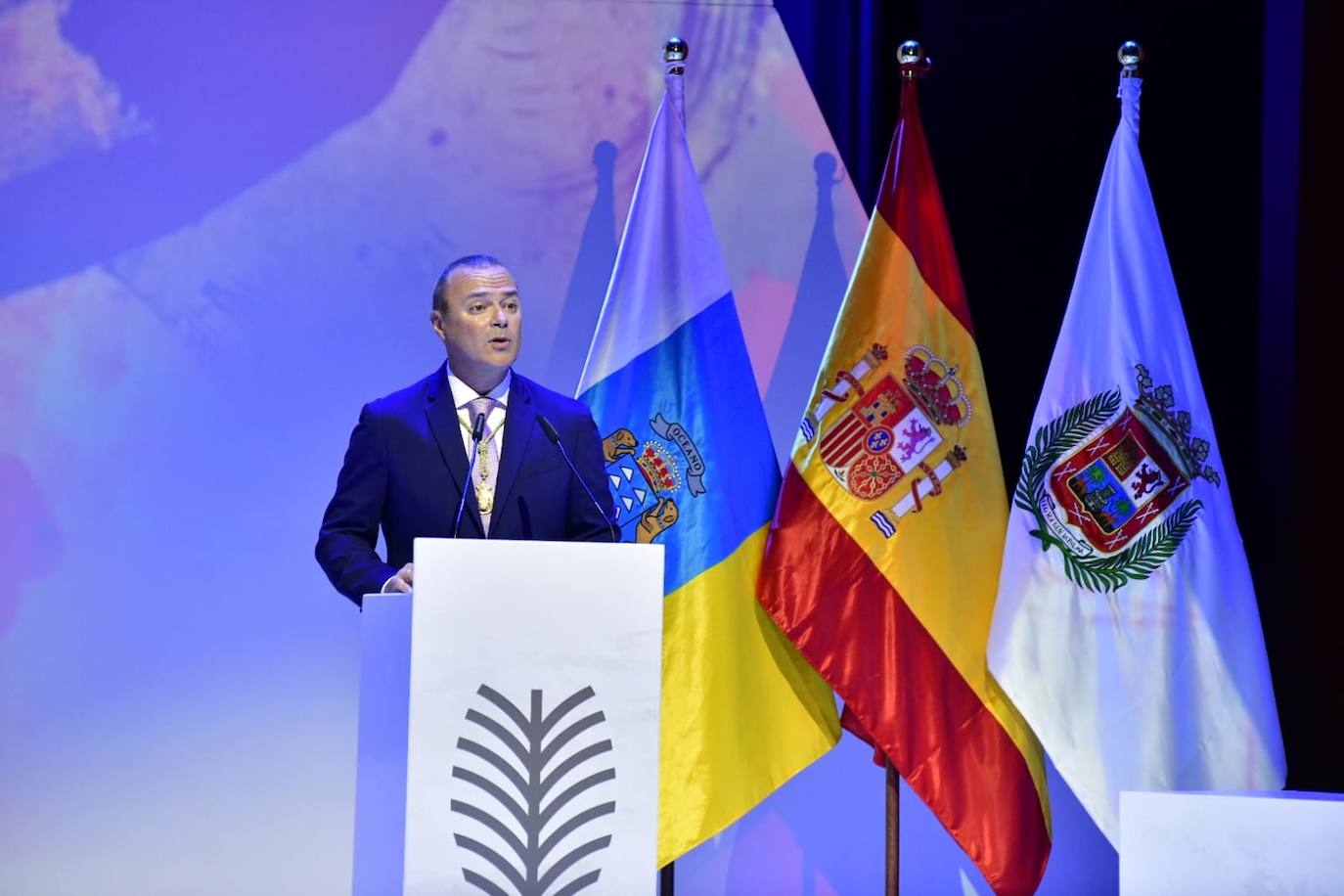 Fotos: La capital grancanaria destaca la labor de 23 personalidades e instituciones en su 544 aniversario