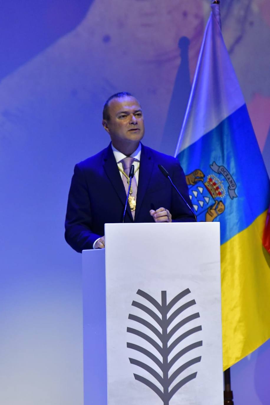 Fotos: La capital grancanaria destaca la labor de 23 personalidades e instituciones en su 544 aniversario