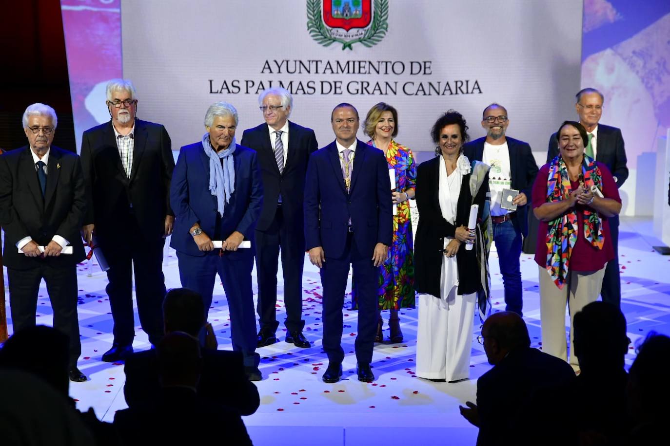 Fotos: La capital grancanaria destaca la labor de 23 personalidades e instituciones en su 544 aniversario