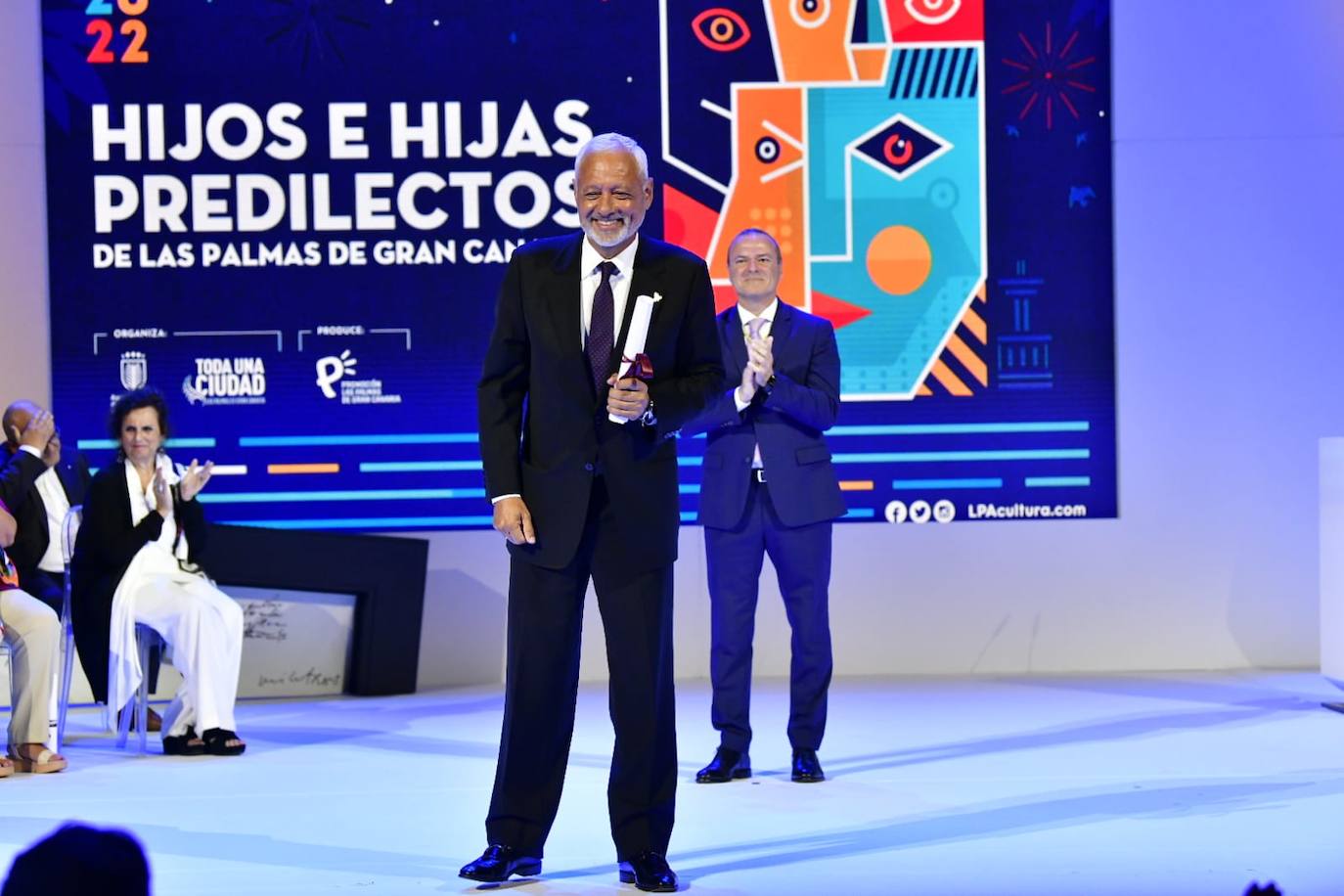 Fotos: La capital grancanaria destaca la labor de 23 personalidades e instituciones en su 544 aniversario