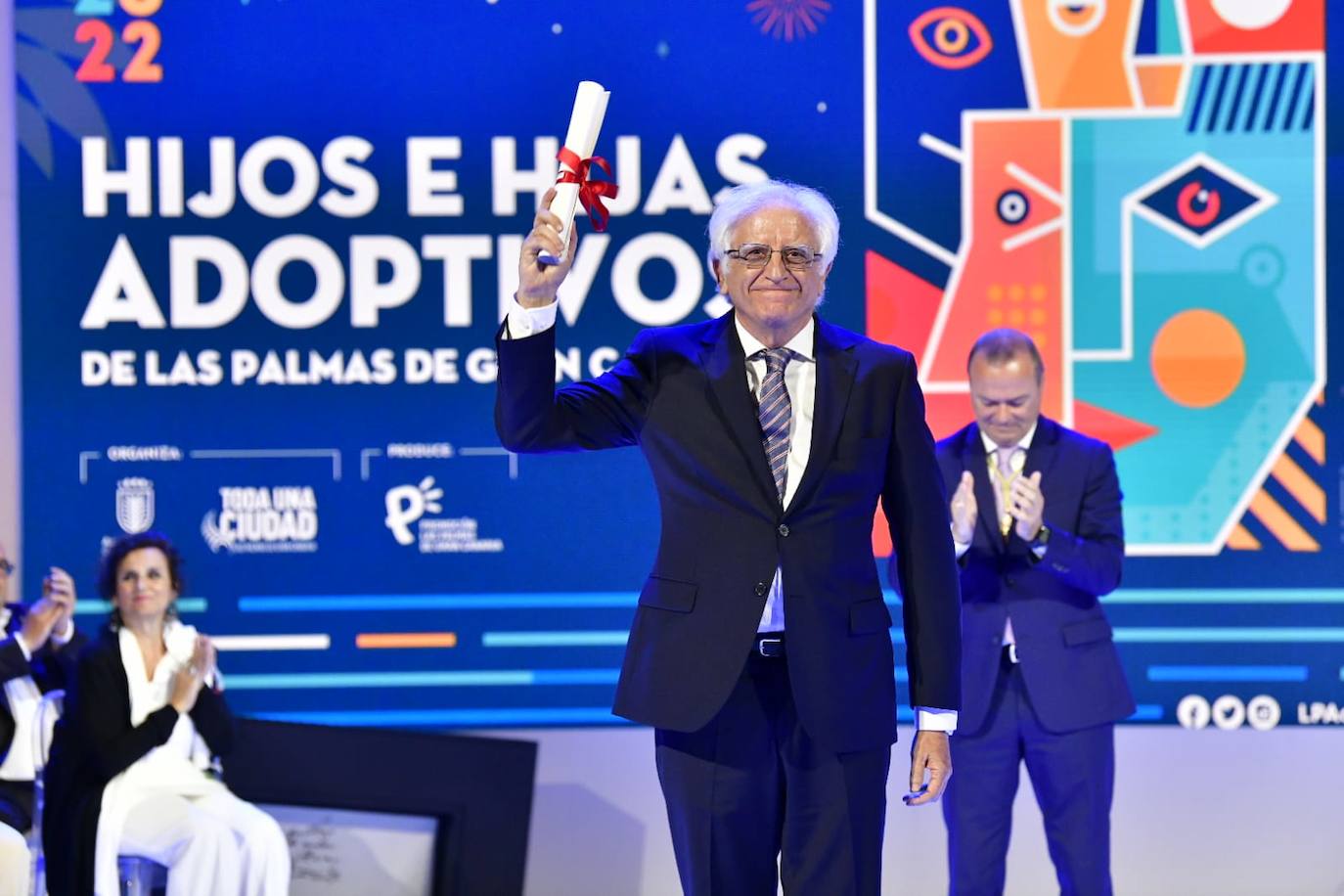 Fotos: La capital grancanaria destaca la labor de 23 personalidades e instituciones en su 544 aniversario